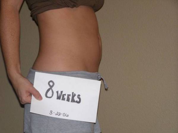 9 недель живот форум. Живот на 8 неделе беременности. Живот на 8 акушерской неделе. Живот у беременных на 8 неделе. 8 Акушерских недель животик.