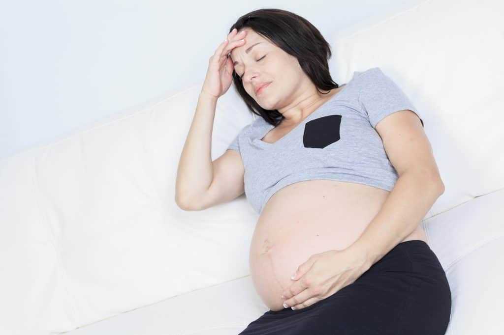 39 неделя беременности хочется. Сложная беременность. Беременные женщины 18 +. Беременные тошнота.