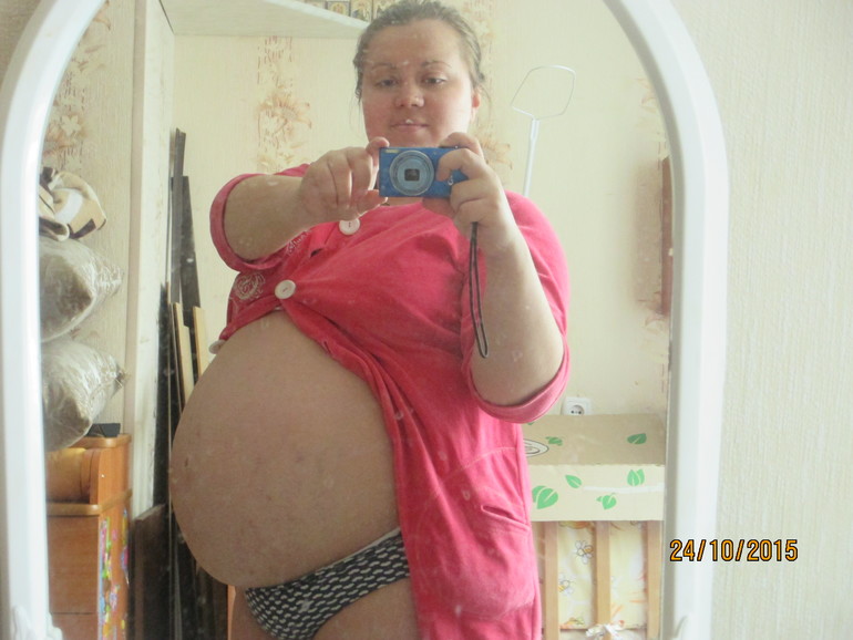Малыш на 37 неделе. 37 Недель беременности каменеет живот. Живот на 36 неделе беременности. Живот на 37 неделе беременности.