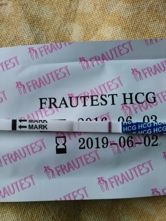 Frautest. Фраутест реагент. Frau тест на беременность. Тест на беременность Frautest. Положительный тест Frautest.