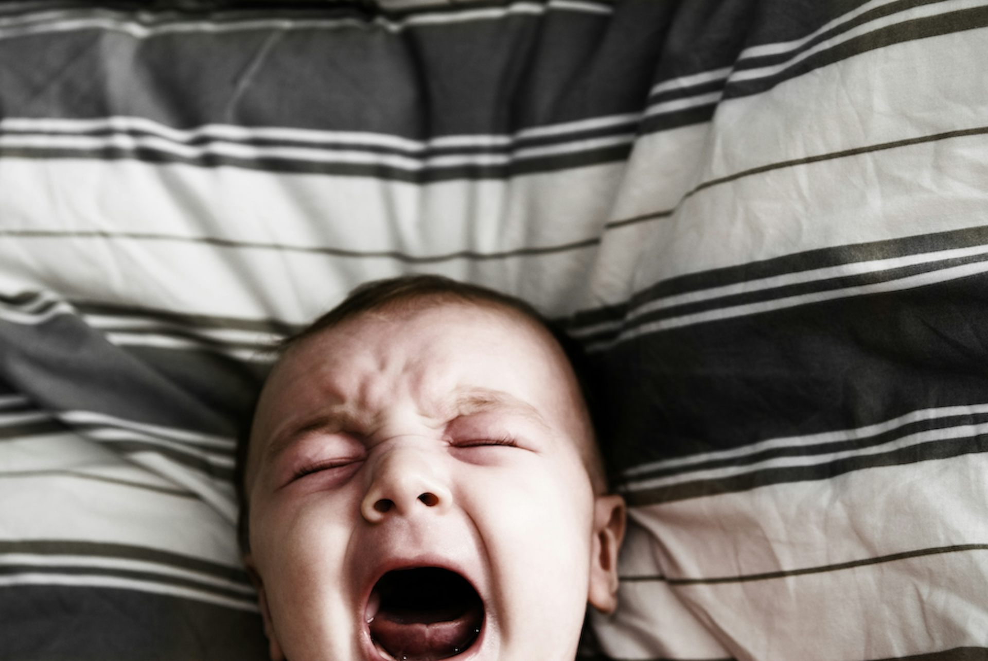 Сон плач младенца