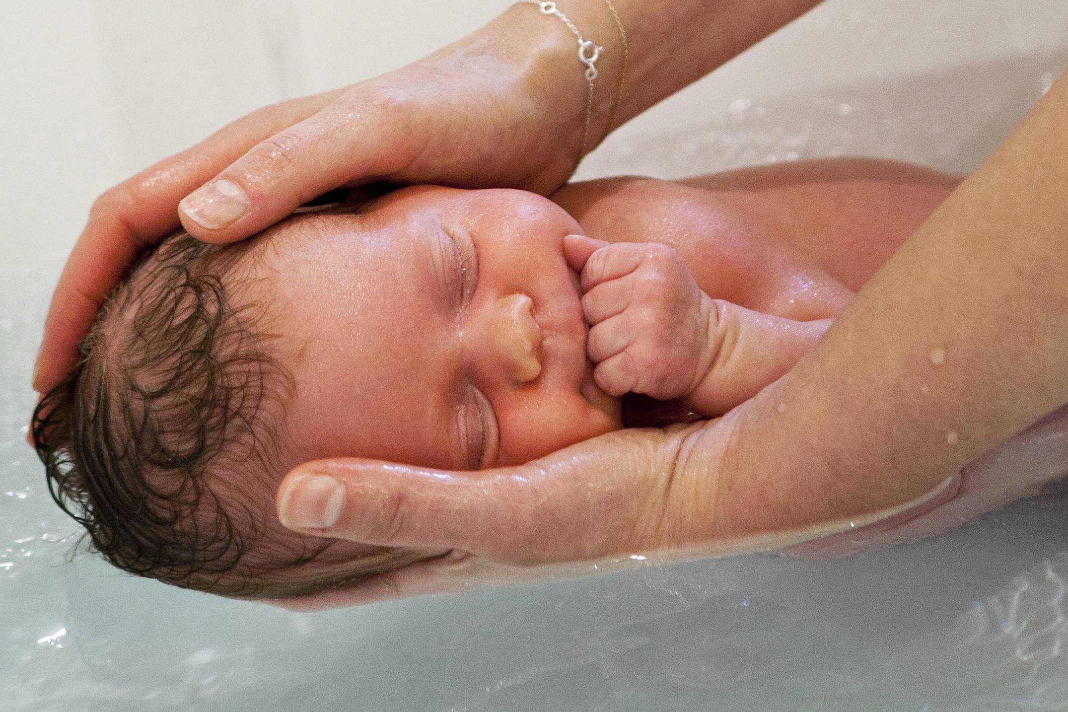 Как заботиться о малыше: Секреты ухода за новорожденным