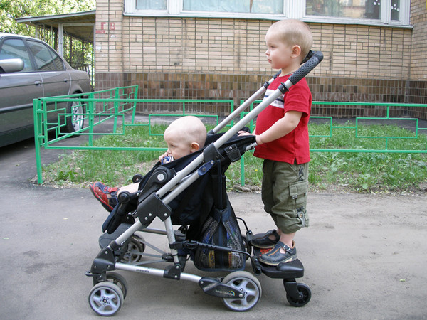 Погодки это. Дети погодки трудности. Погодки сложности. Сложно с погодками. Дети погодки трудности и проблемы.