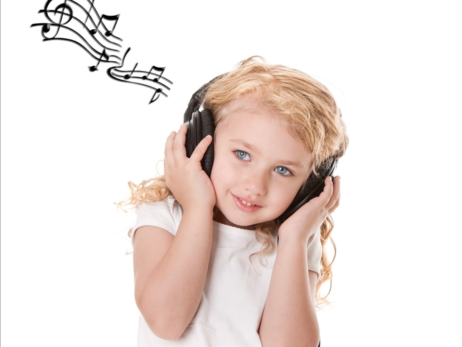 Музыкальный слух является. Музыкальный слух. Музыкальный слух ребенка. Дети с нарушением слуха.. Слушание музыки дети.