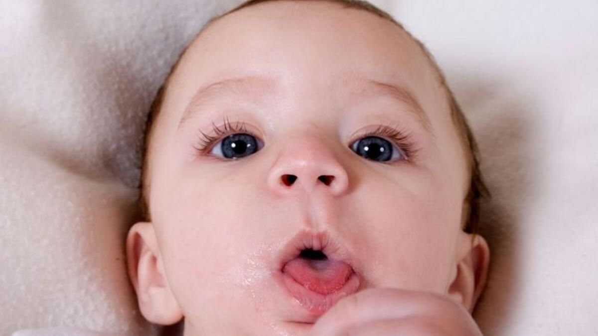 Ребенку 6 месяцев сопли кашель. Кашель у грудничка. Для насморка для детей новорожденных. Кашель от зубов у грудничков.
