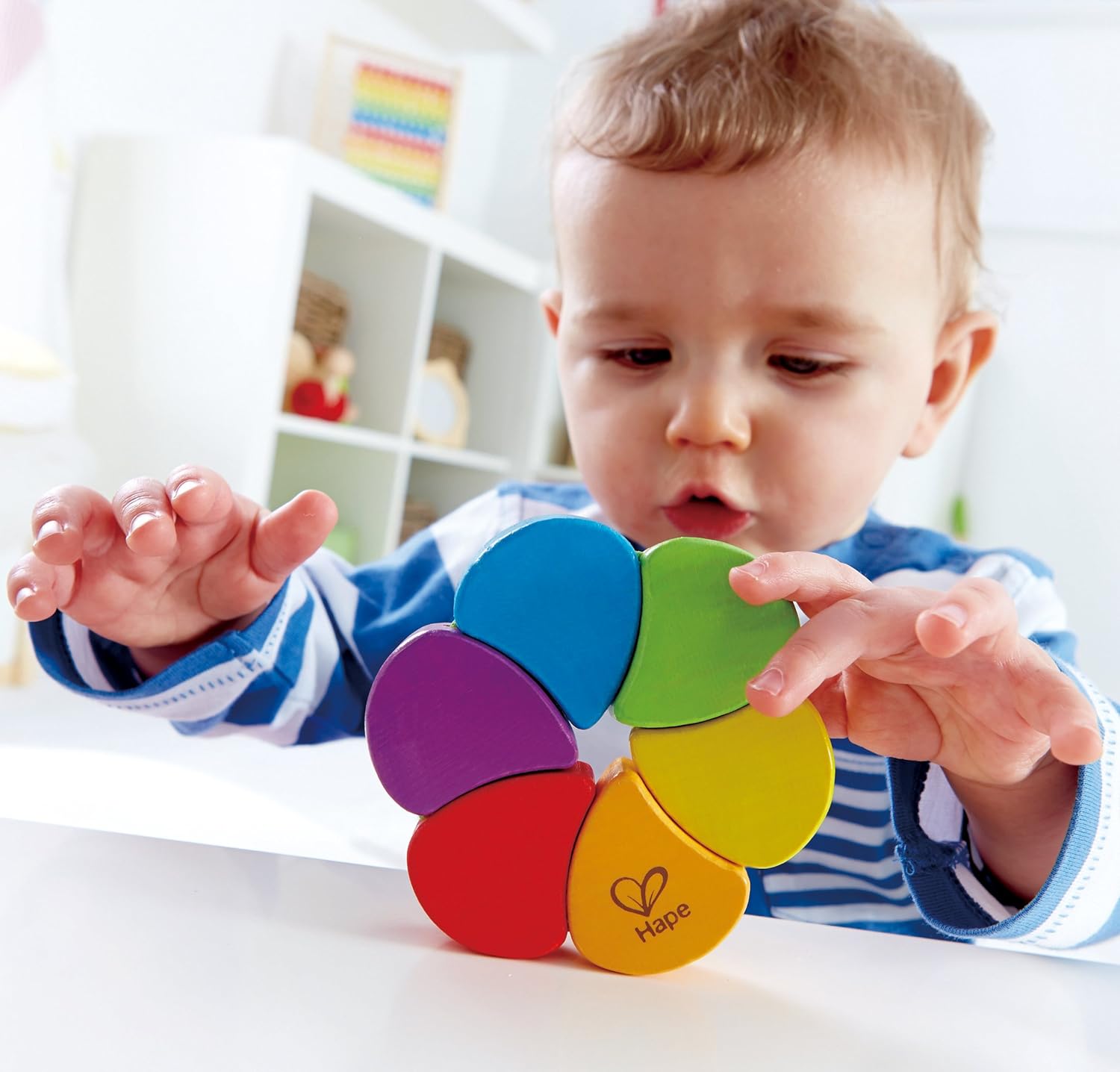 Как отличить ребенка. Игрушки для детей 1 год. Дети раннего возраста. Учим ребенка различать цвета. Игрушки для детей 3 лет.