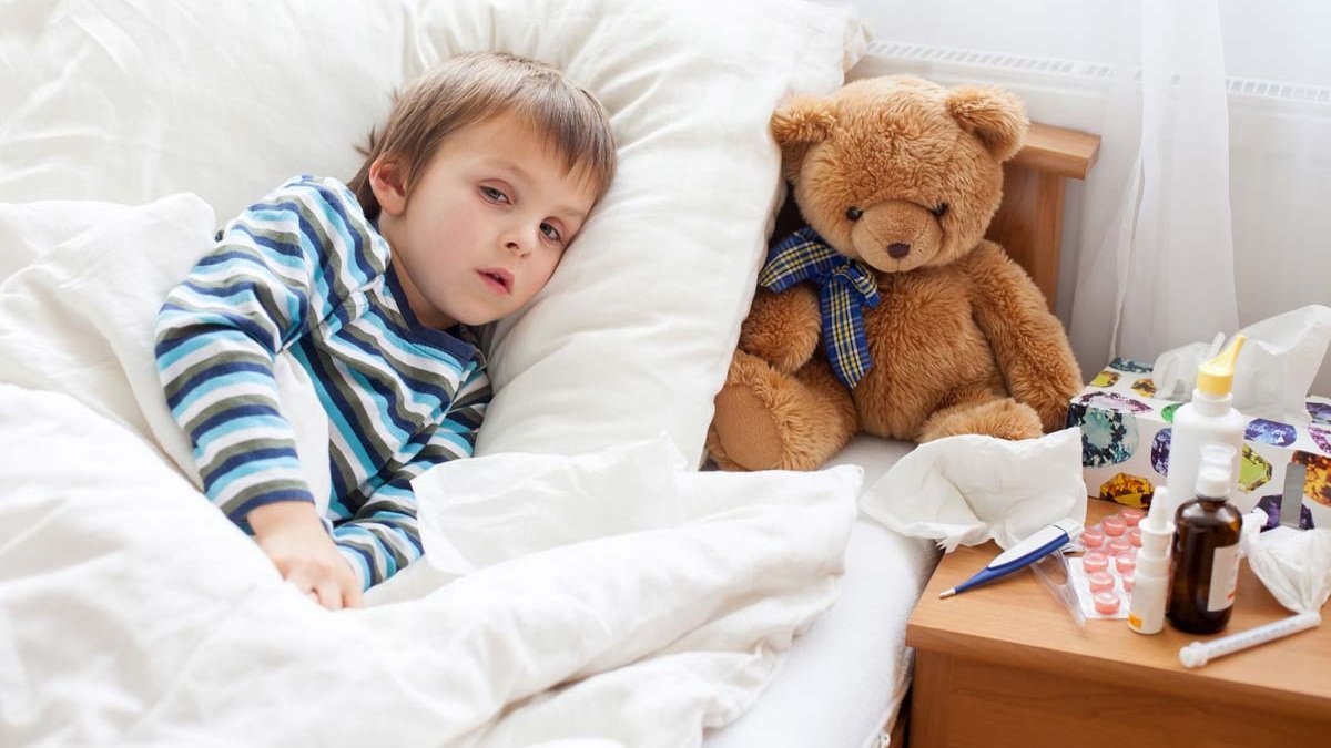 ребенок 10 месяцев во сне упал с дивана