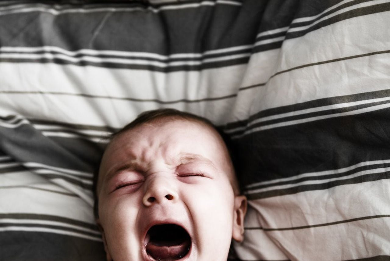 Плачущий ребенок во сне
