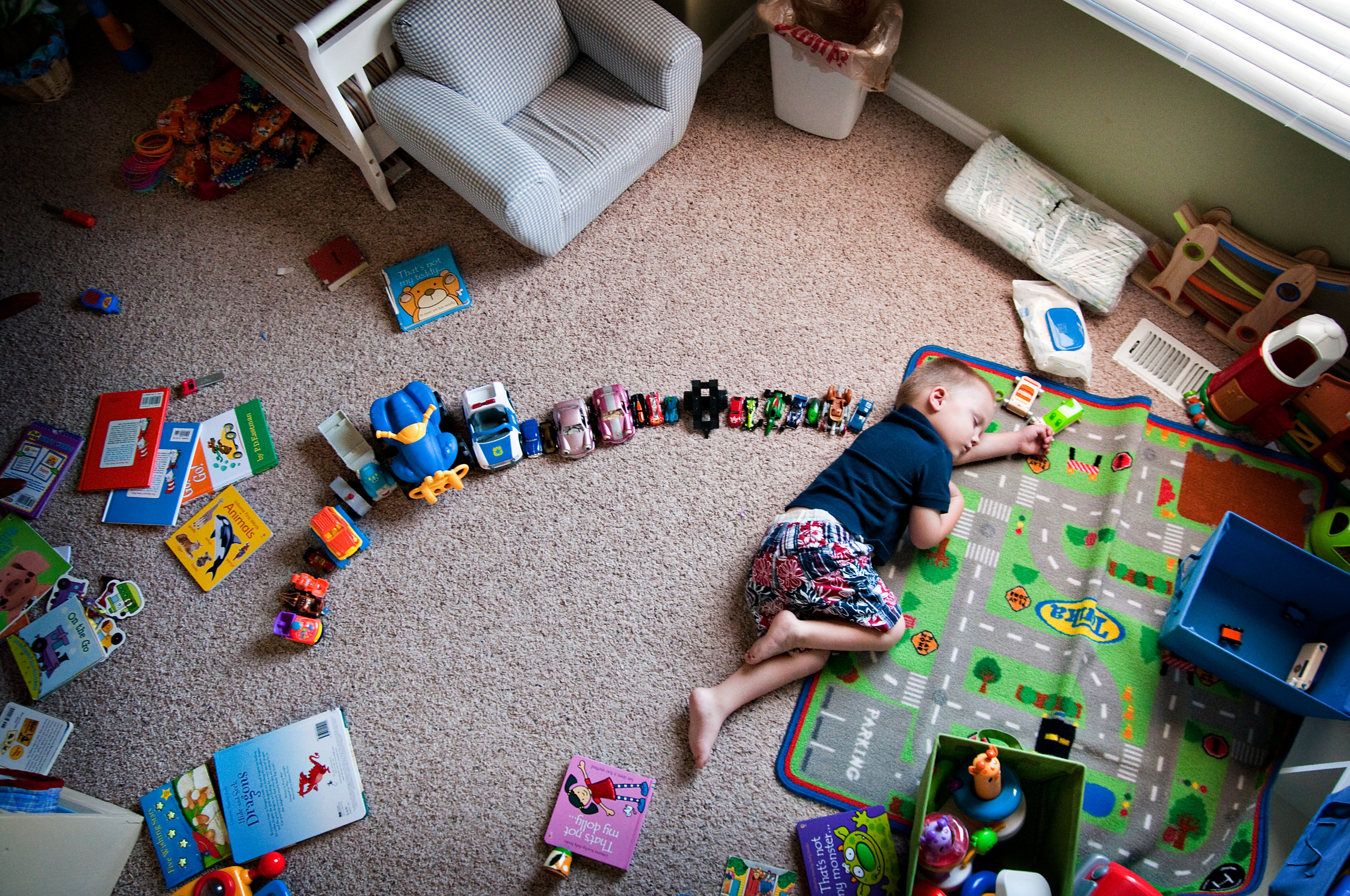 Как развлечь ребенка с помощью сенсорных игр: Увлекательные идеи для родителей