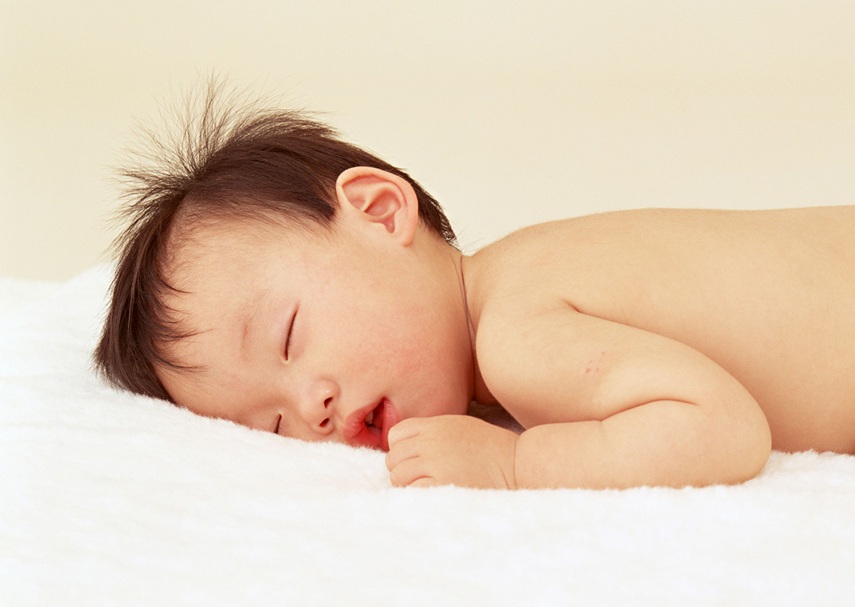Ребенку 6 месяцев часто просыпается. Сон ребенка. Ребенок просыпается. Плохой сон у ребенка.