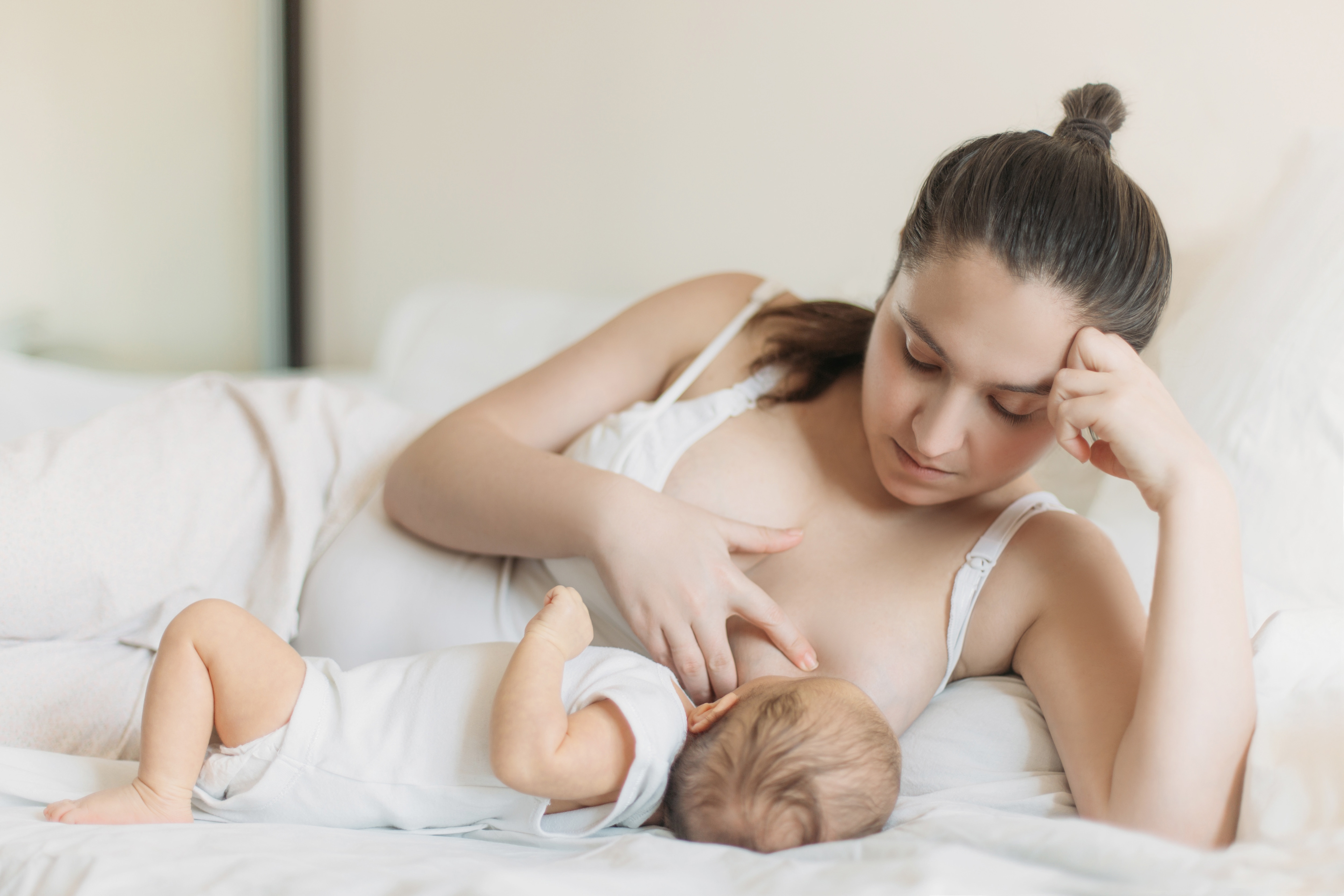 Breastfeeding baby. Грудное вскармливание. Кормящая женщина.