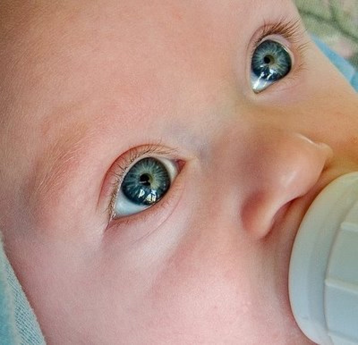 Как развивается зрение новорожденных: Удивительный мир глазами младенца